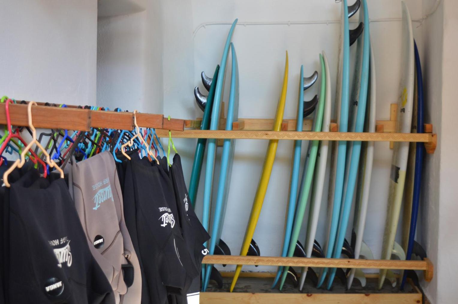 Sunset Surfhouse Morocco Hostel Tamraght Bagian luar foto